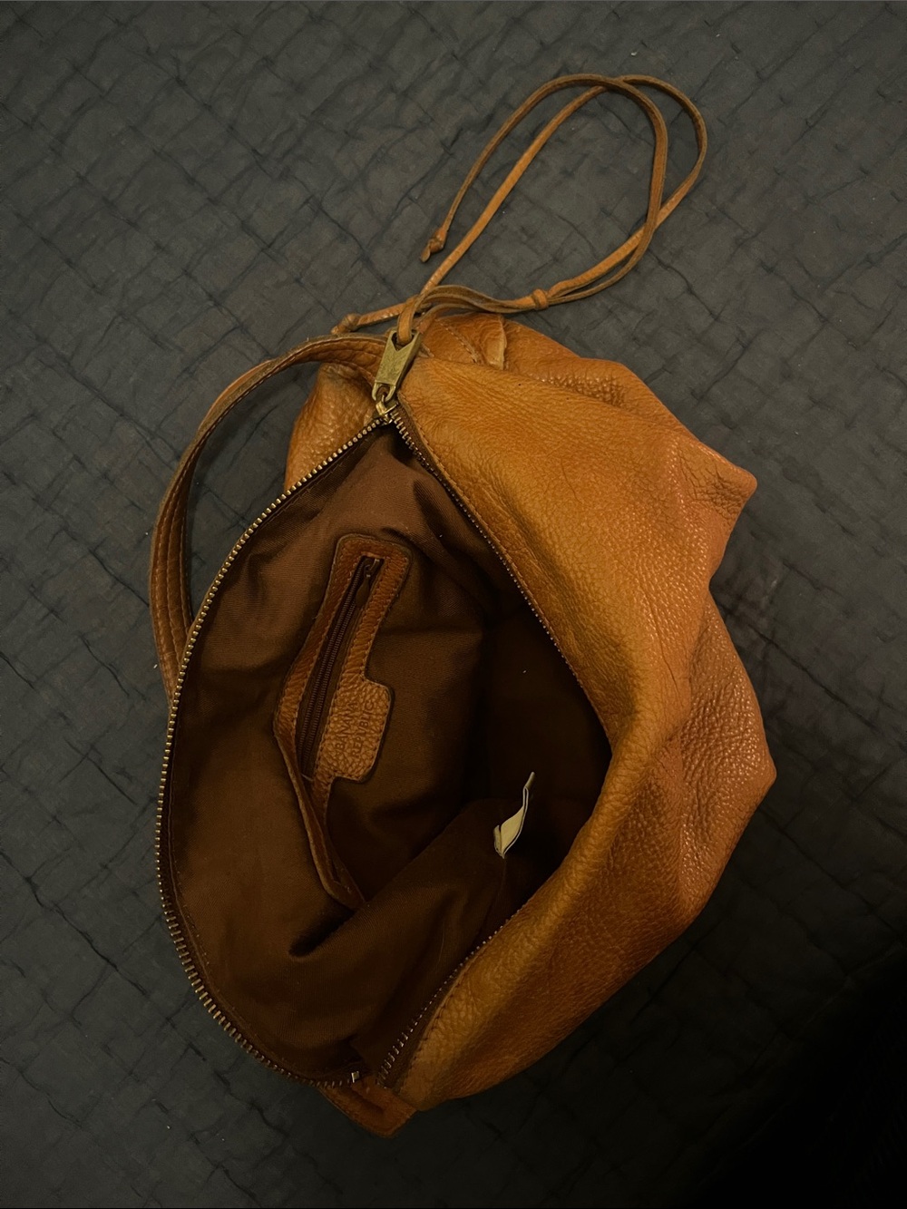Banana Republic Tan Leather Shoulder Bag - Picture 3 of 5